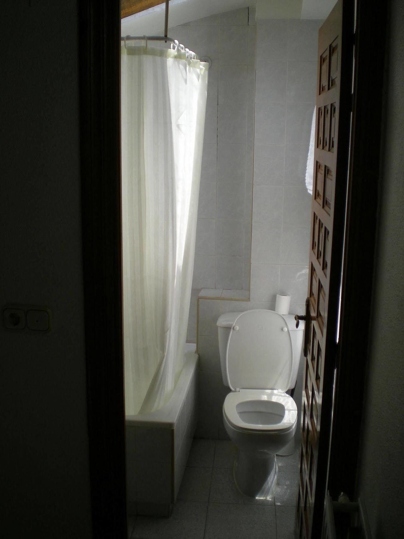 Hotel Puerta Romeros Burgos Luaran gambar