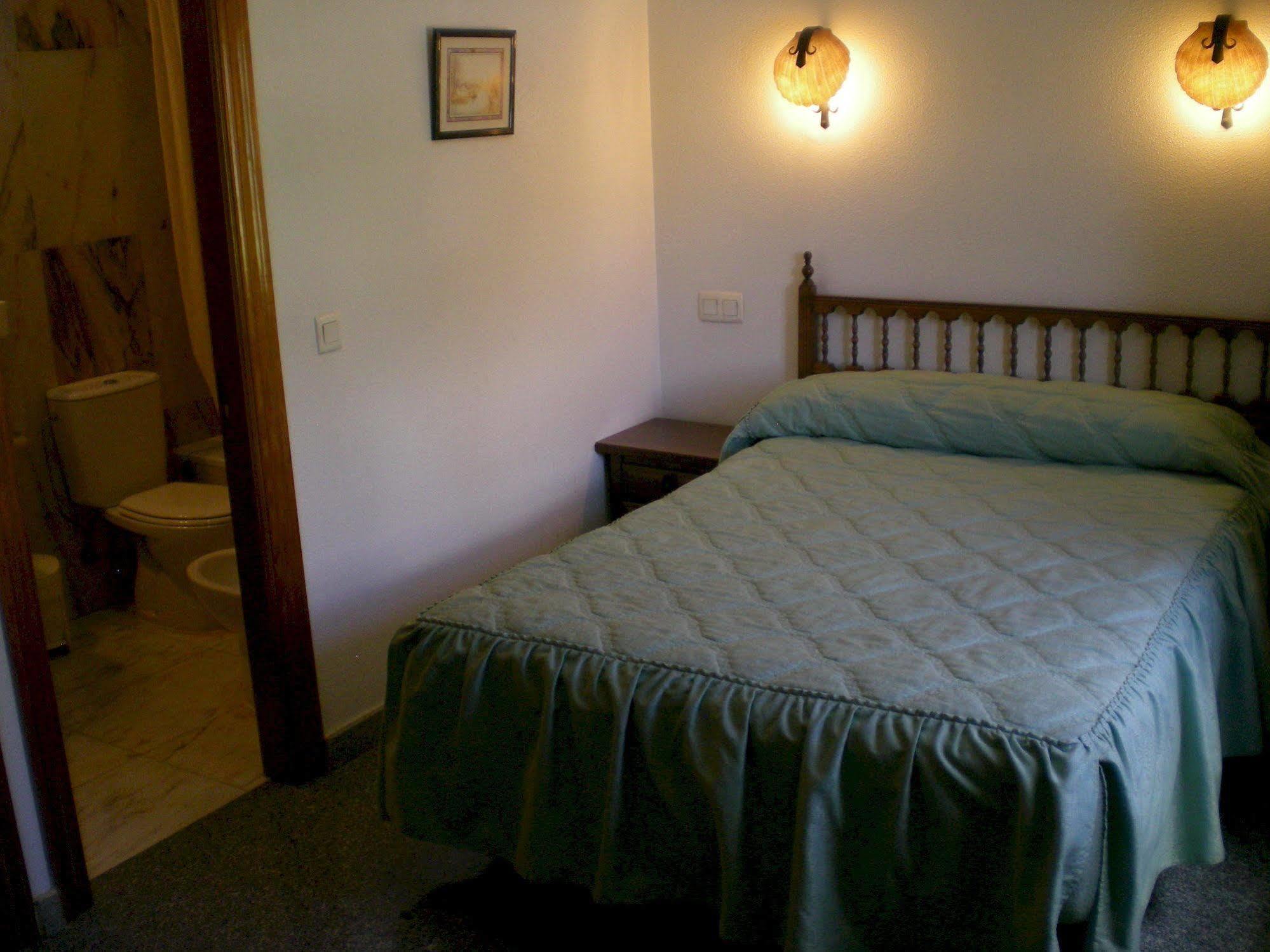 Hotel Puerta Romeros Burgos Luaran gambar