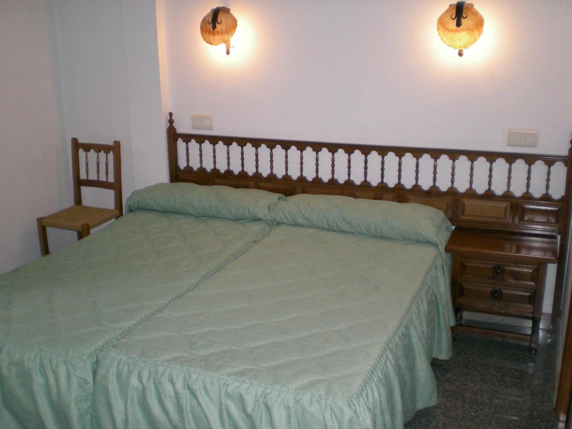 Hotel Puerta Romeros Burgos Luaran gambar