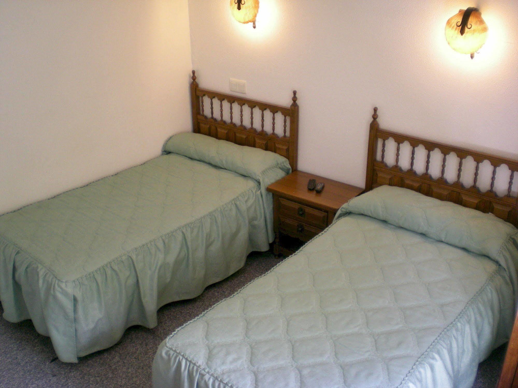 Hotel Puerta Romeros Burgos Luaran gambar